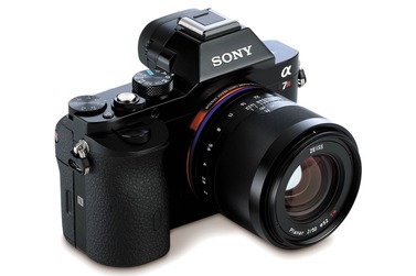 Объектив Zeiss Loxia 2/50 для Sony E (50mm f/2)