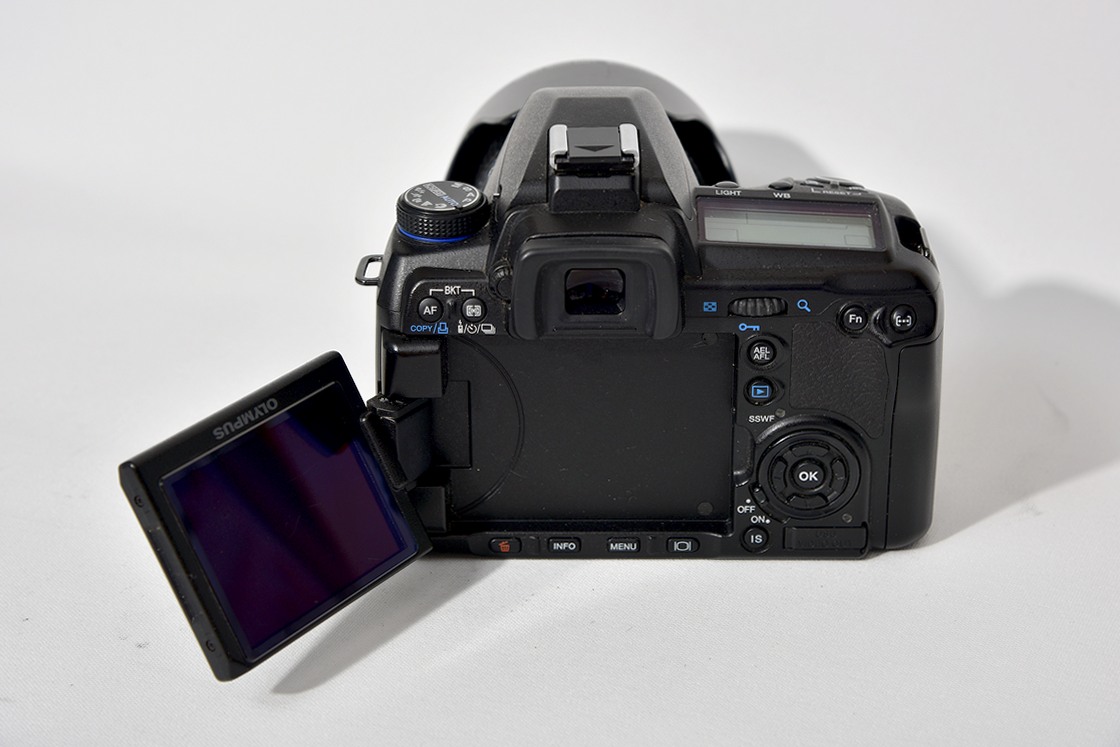 Системная камера Olympus E-30 + 14-54/2.8-3.5 (б.у.состояние 5-) от Яркий Фотомаркет