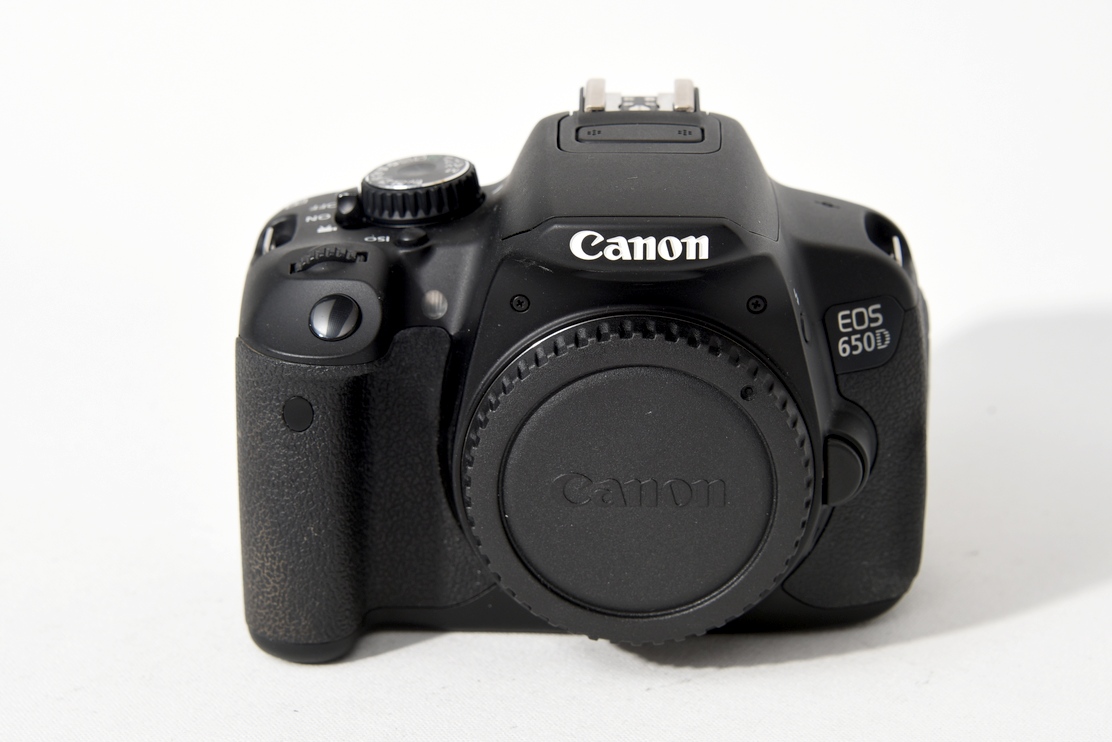 Зеркальный фотоаппарат Canon EOS 650D body (состояние 5) от Яркий Фотомаркет