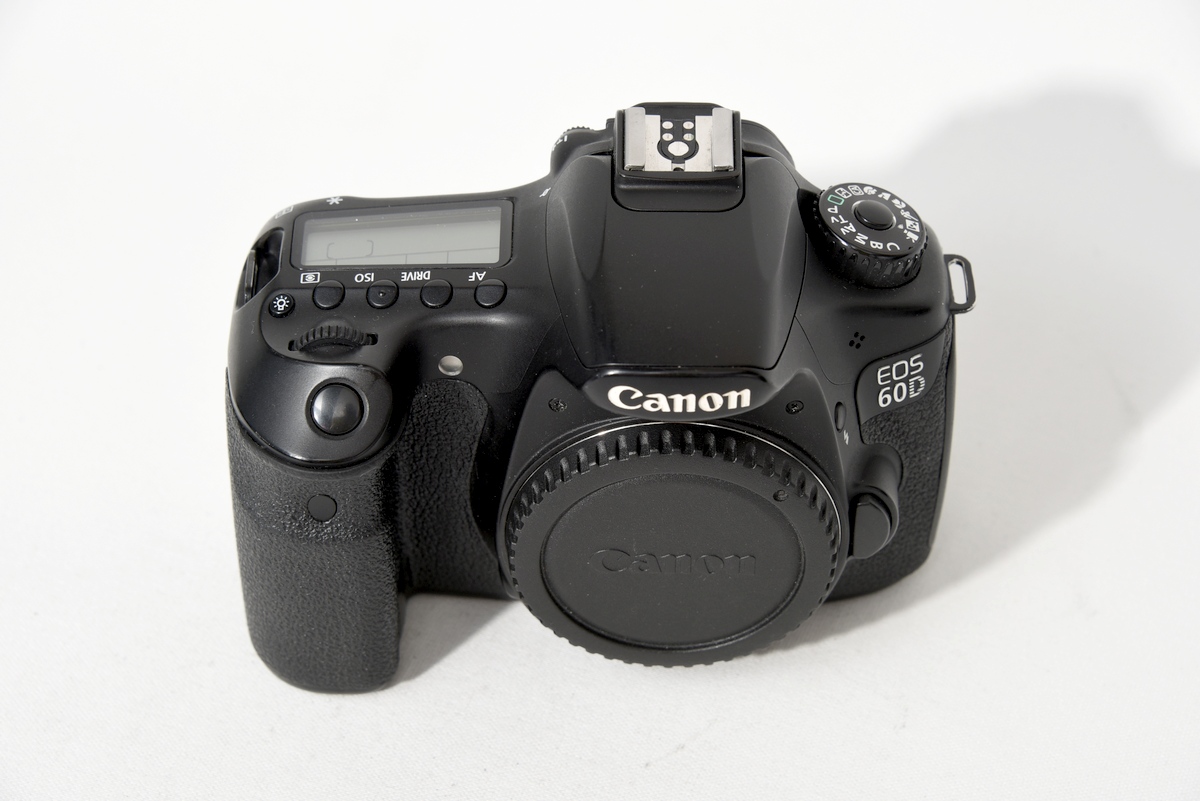 Зеркальный фотоаппарат Canon EOS 60D body (б.у.состояние 5-) от Яркий Фотомаркет