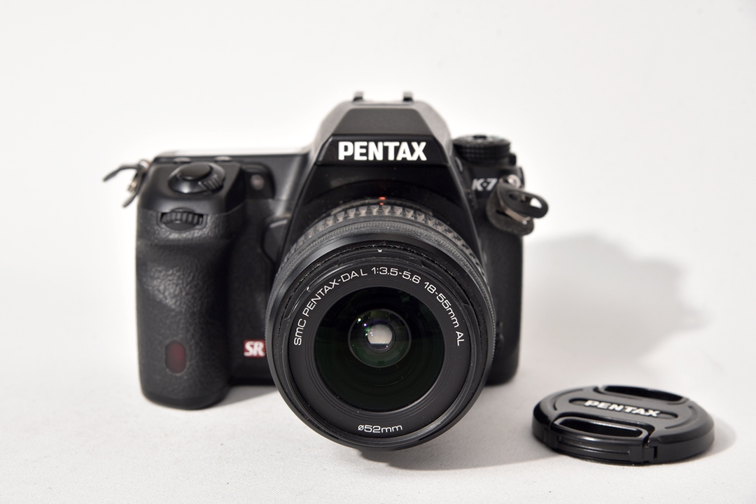 Зеркальный фотоаппарат Pentax K7 + 18-55 (б.у.состояние 5-) от Яркий Фотомаркет