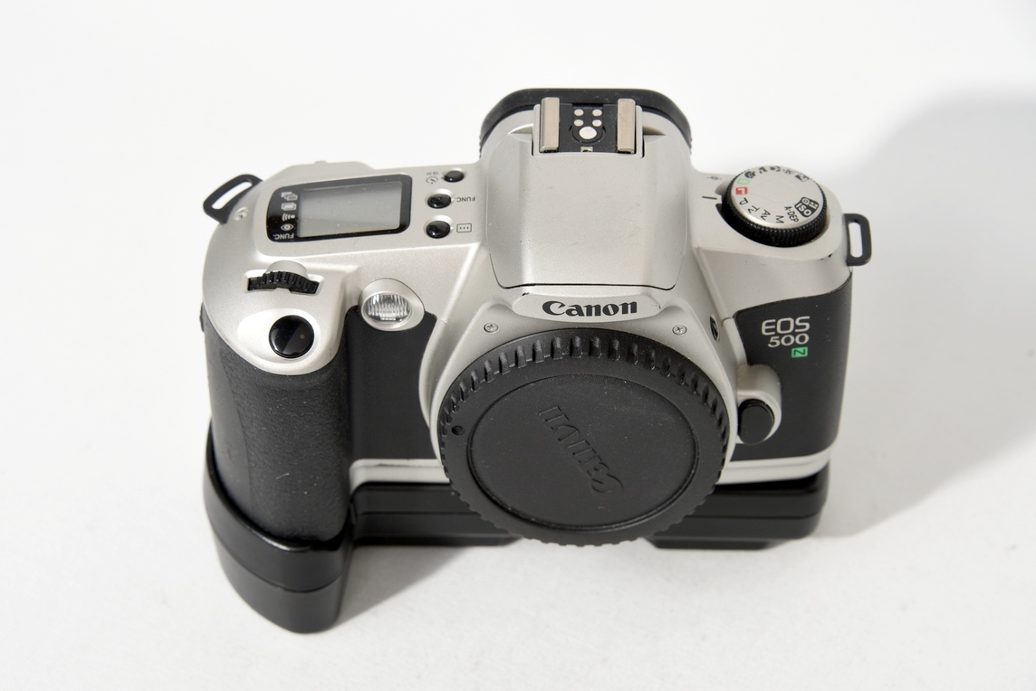 Зеркальный фотоаппарат Canon EOS 500N body (б.у, состояние 5-) от Яркий Фотомаркет