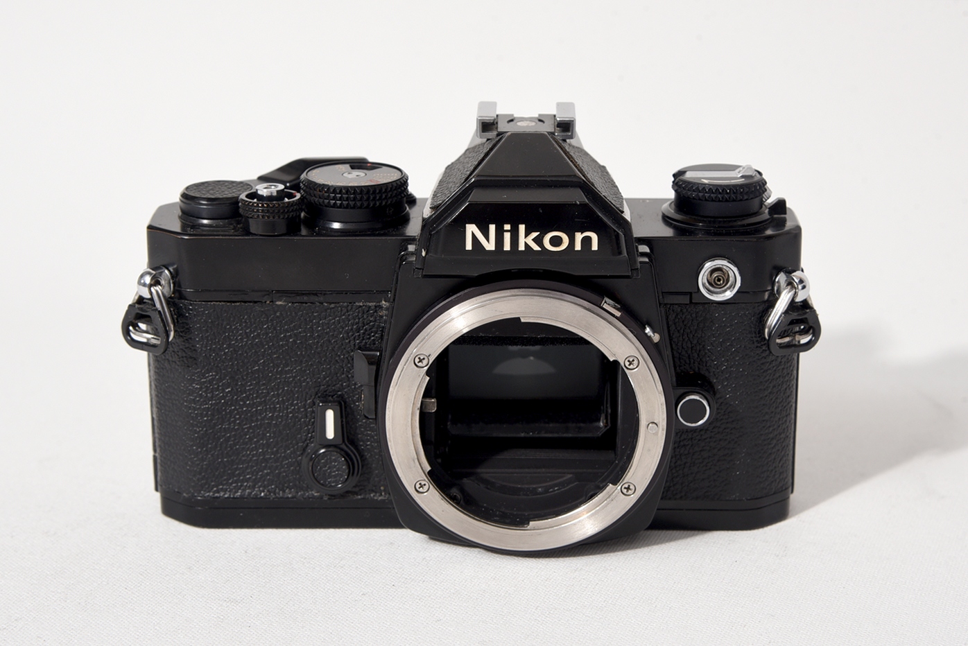 Зеркальный фотоаппарат Nikon FM body (б.у, состояние 5-) от Яркий Фотомаркет