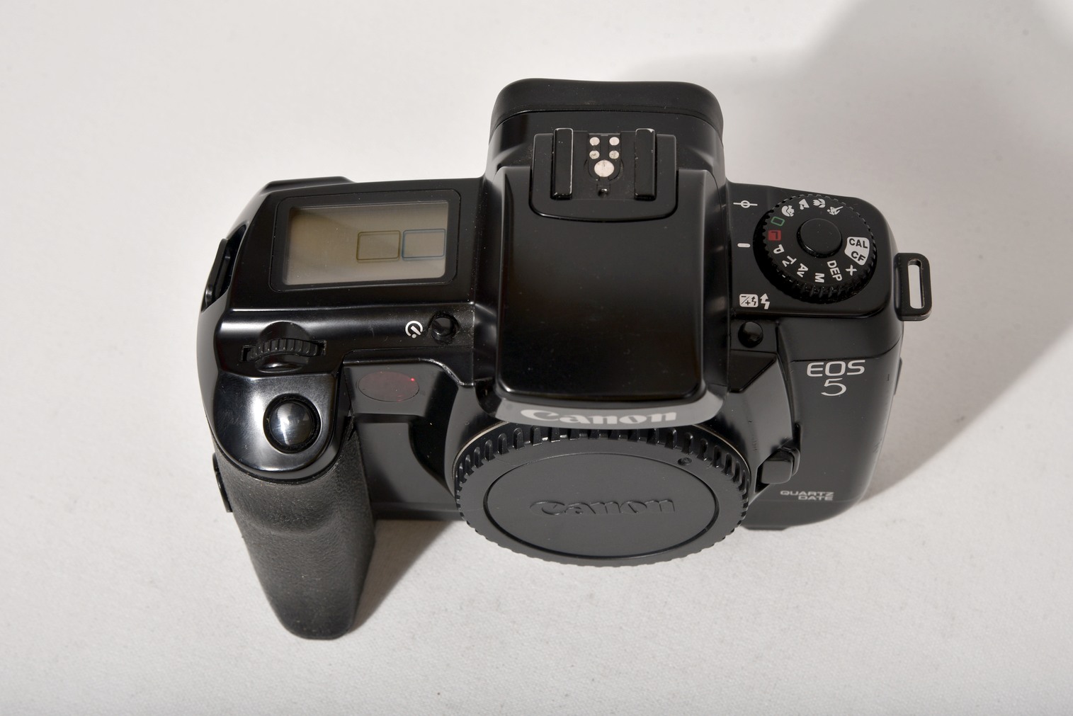 Зеркальная фотокамера Canon EOS 5 body (б.у, состояние 5) от Яркий Фотомаркет
