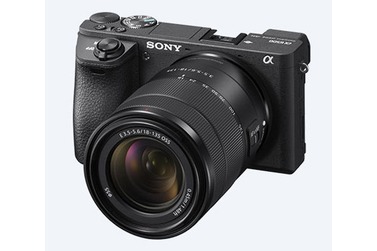 Объектив Sony E 18-135mm f/3.5-5.6 OSS (SEL-18135)