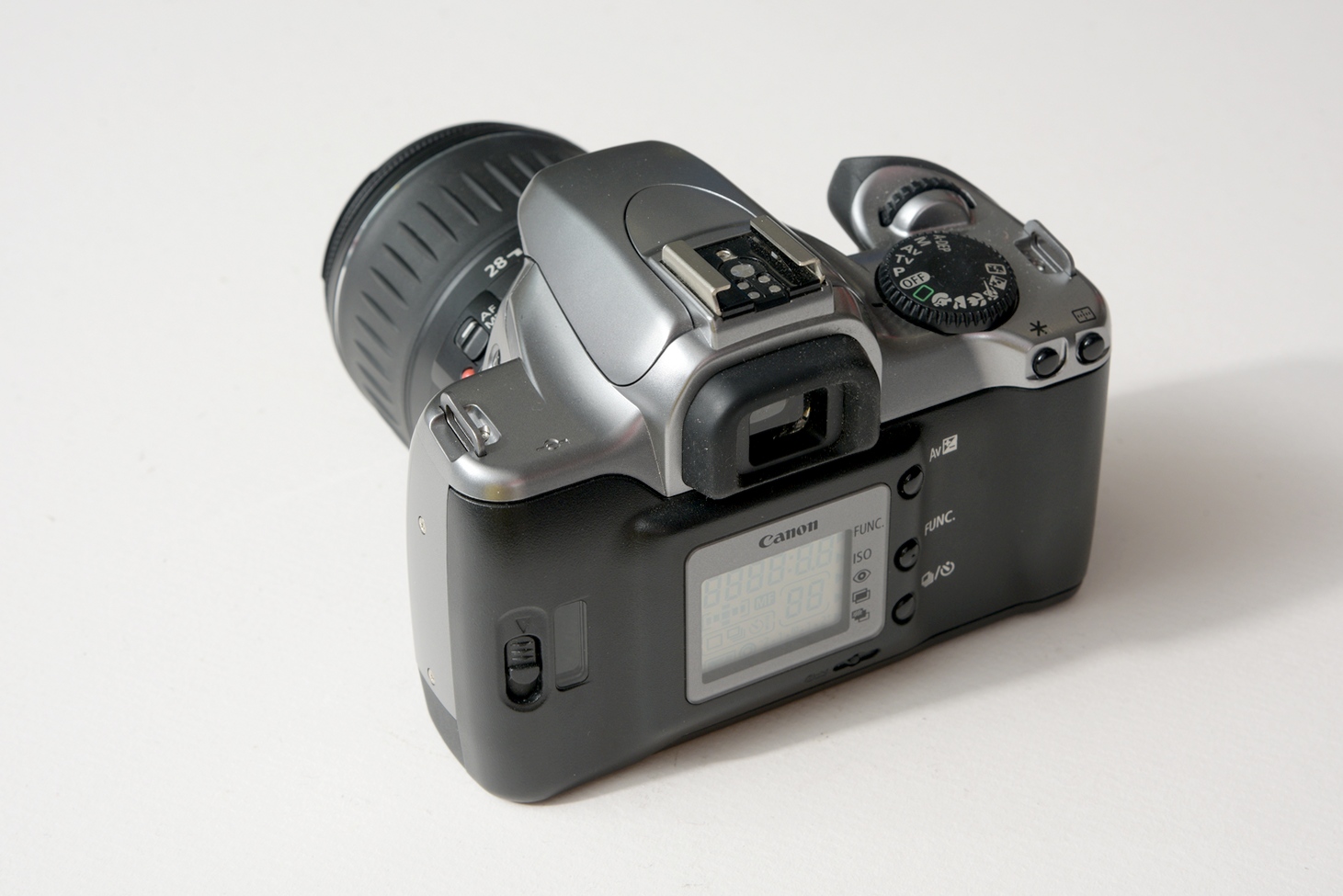 Зеркальный фотоаппарат Canon EOS 3000V + 28-90 II (б.у, состояние 5) от Яркий Фотомаркет
