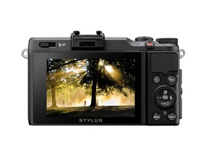 Компактный фотоаппарат Olympus XZ-2 чёрный