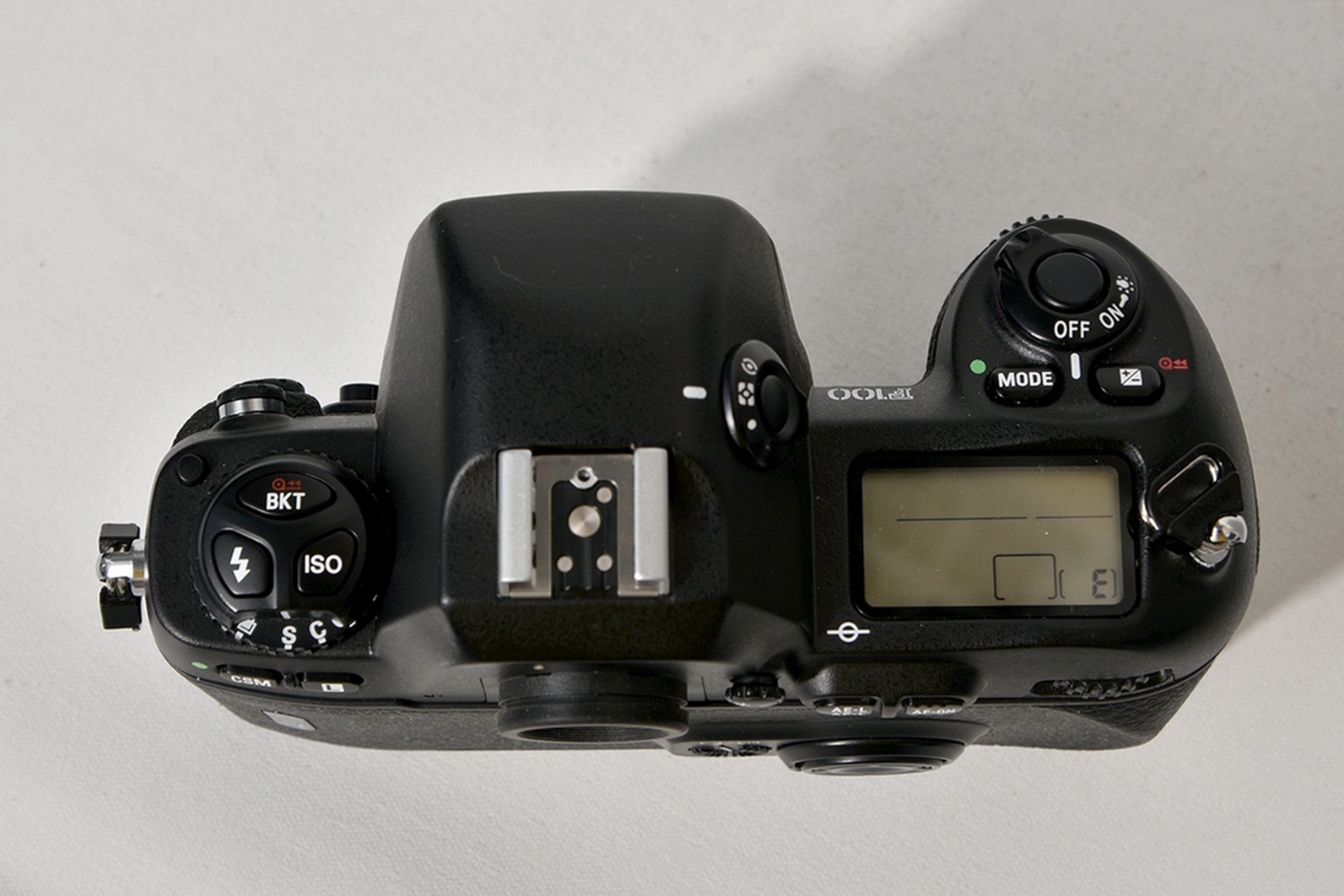 Зеркальный фотоаппарат Nikon F100 body (б.у.состояние 5) от Яркий Фотомаркет