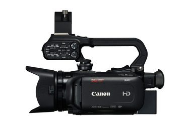 Видеокамера Canon XA11 + BP-820 Power kit