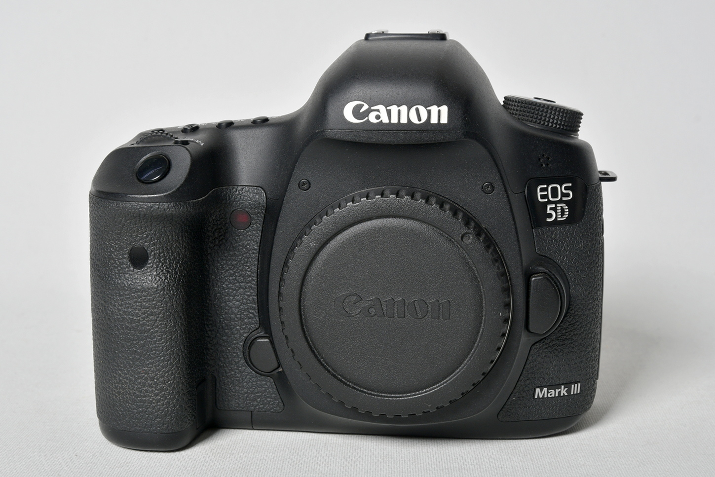 Зеркальный фотоаппарат Canon EOS 5D mark III body (состояние 5-)