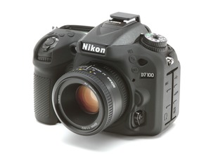 Чехол easyCover для Nikon D7100 и D7200, черный