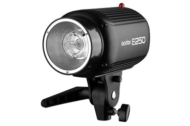 Комплект студийного света Godox E250-F, 2х250 Дж