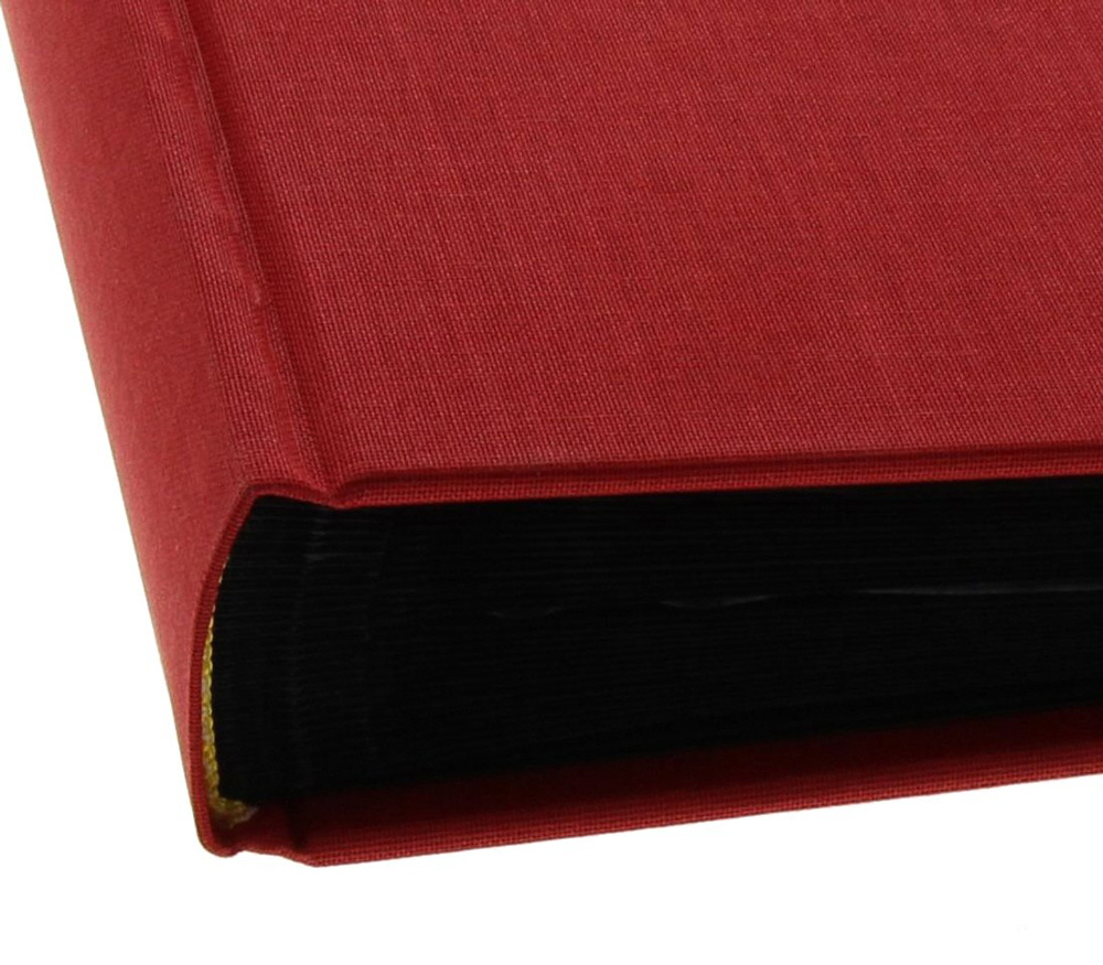 Фотоальбом Goldbuch 30х31 см, 60 страниц, Bella Vista, черные листы, красный от Яркий Фотомаркет