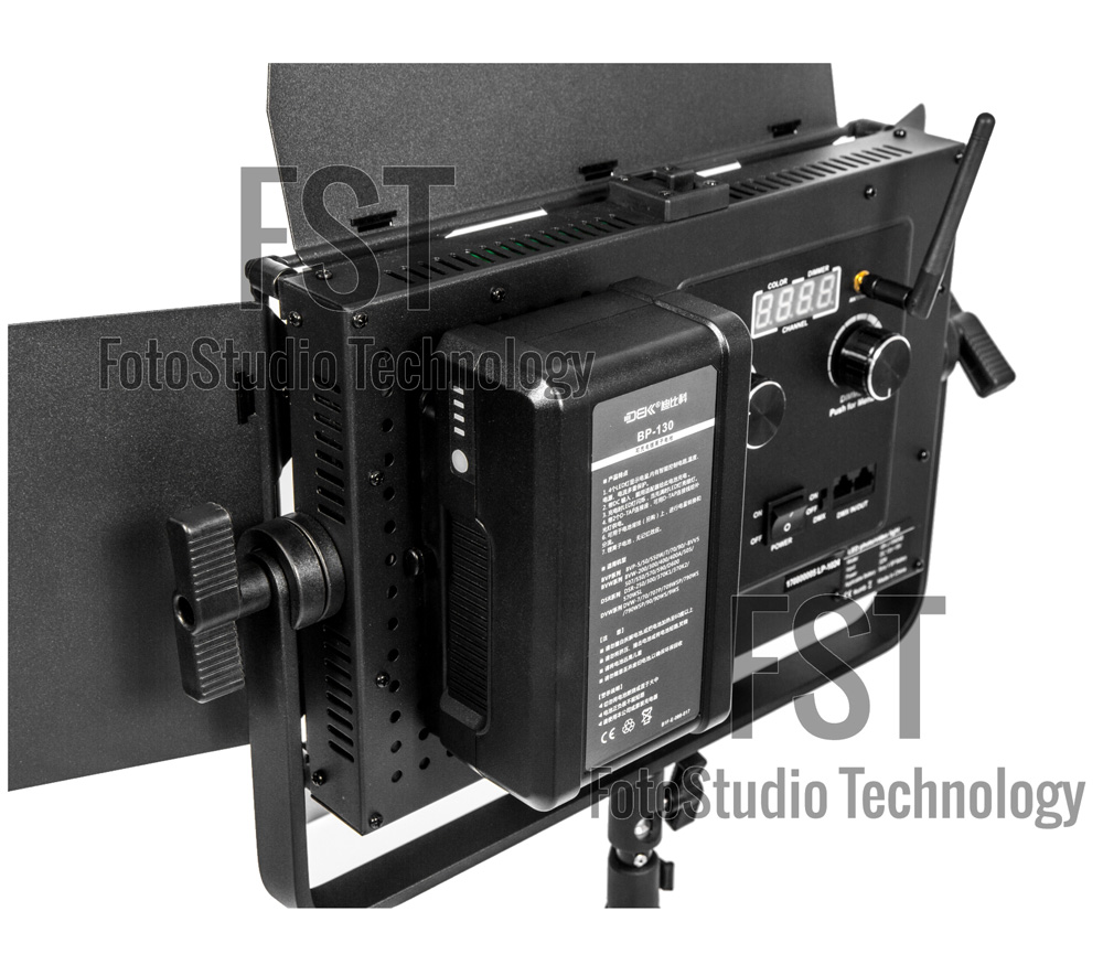 Светодиодная панель FST LP-1024, 64 Вт, 3840 лм, 3200-5600К от Яркий Фотомаркет