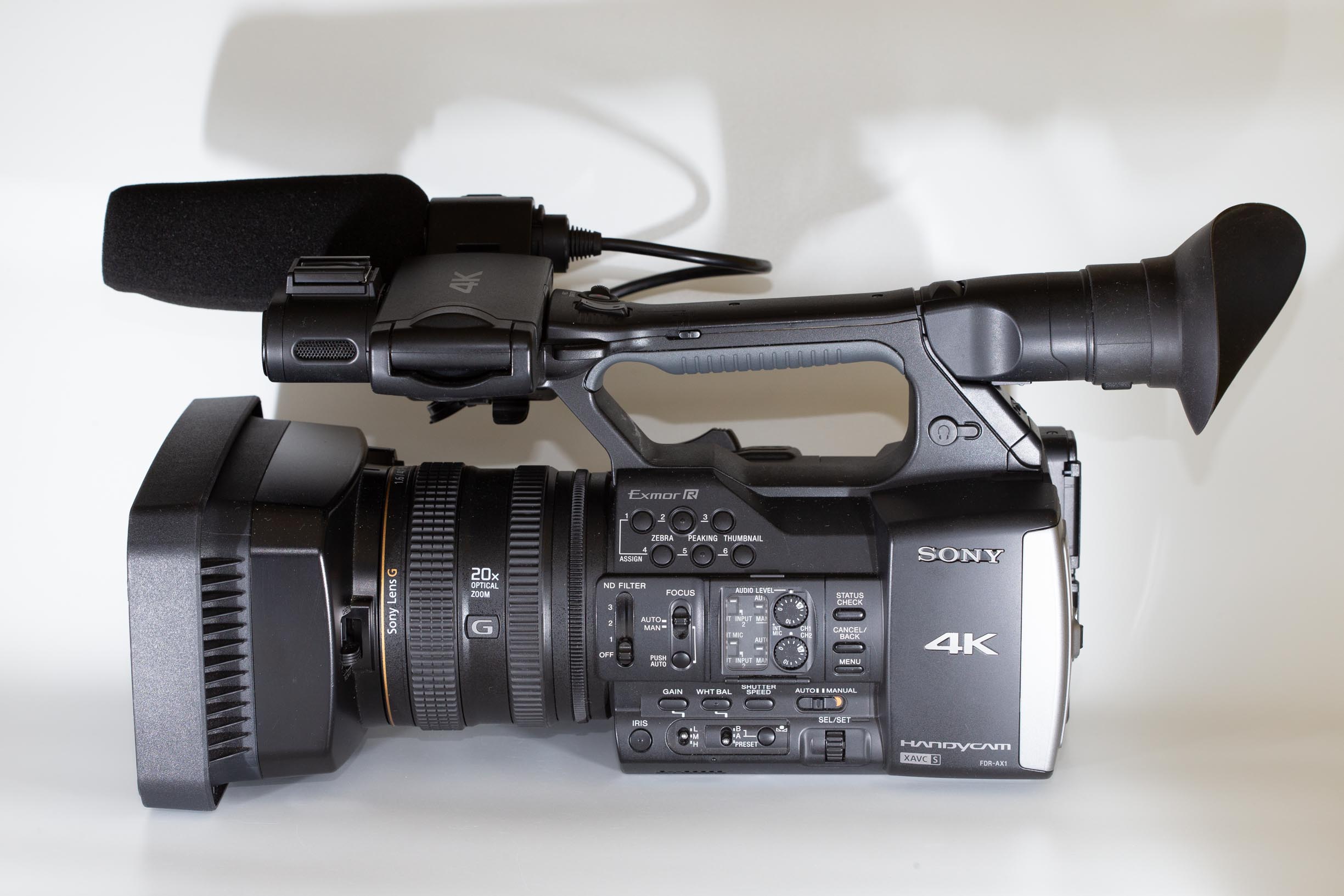 Видеокамера Sony FDR-AX1 (состояние 5) от Яркий Фотомаркет