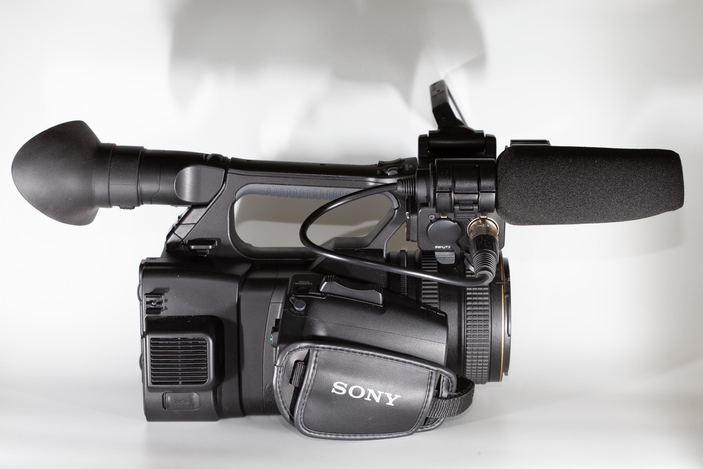 Видеокамера Sony FDR-AX1 (состояние 5) от Яркий Фотомаркет