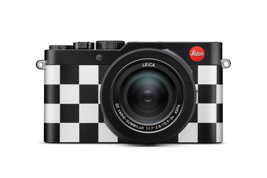 Small leica d lux 7 vans front lores rgb resized