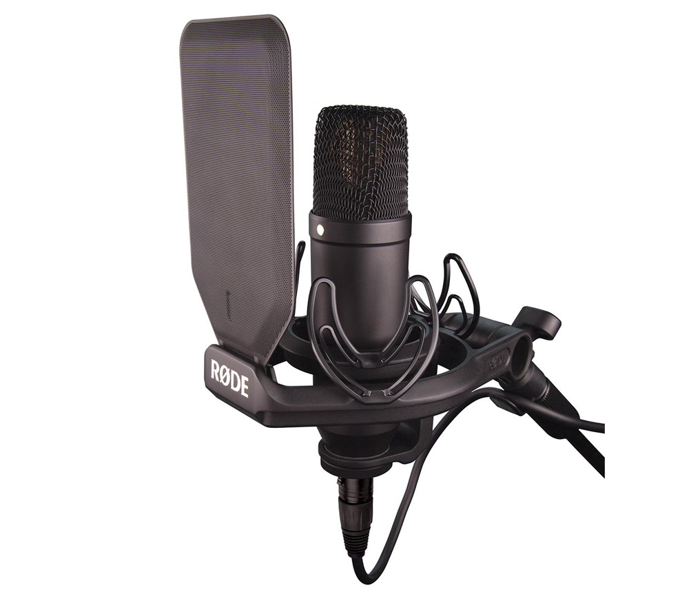 Студийный микрофон Rode NT1 с антивибрационным подвесом и поп-фильтром
