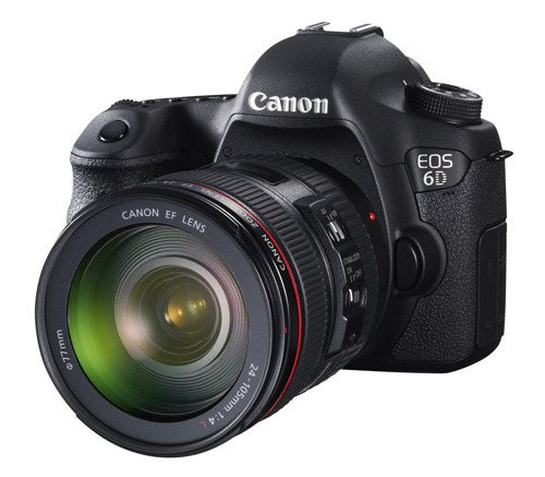 Canon EOS 6D EF 24-105 3/4 view