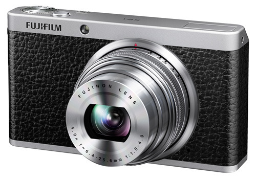 Fujifilm Finepix XF1 black front-side view