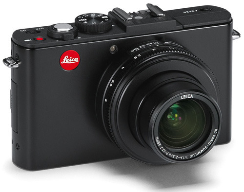 Leica D-Lux 6 вид спереди-сбоку