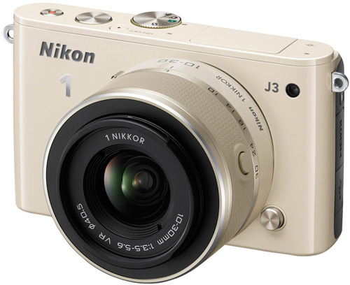 Nikon 1 J3 бежевый, вид спереди-сбоку