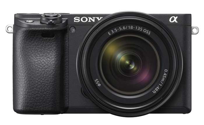 Sony a6400 18-135 kit front
