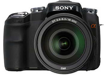 Цифровой зеркальный фотоаппарат SONY Alpha DSLR-A100 с объективом DT 18-200