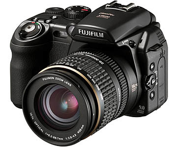 Цифровой фотоаппарат FUJIFILM FinePix S9600