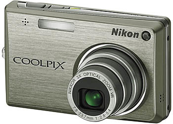 Компактная цифровая фотокамера NIKON CoolPix S700