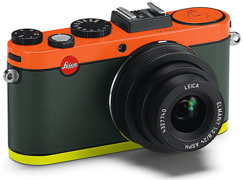 Leica X2 Paul Smith Edition в полупрофиль